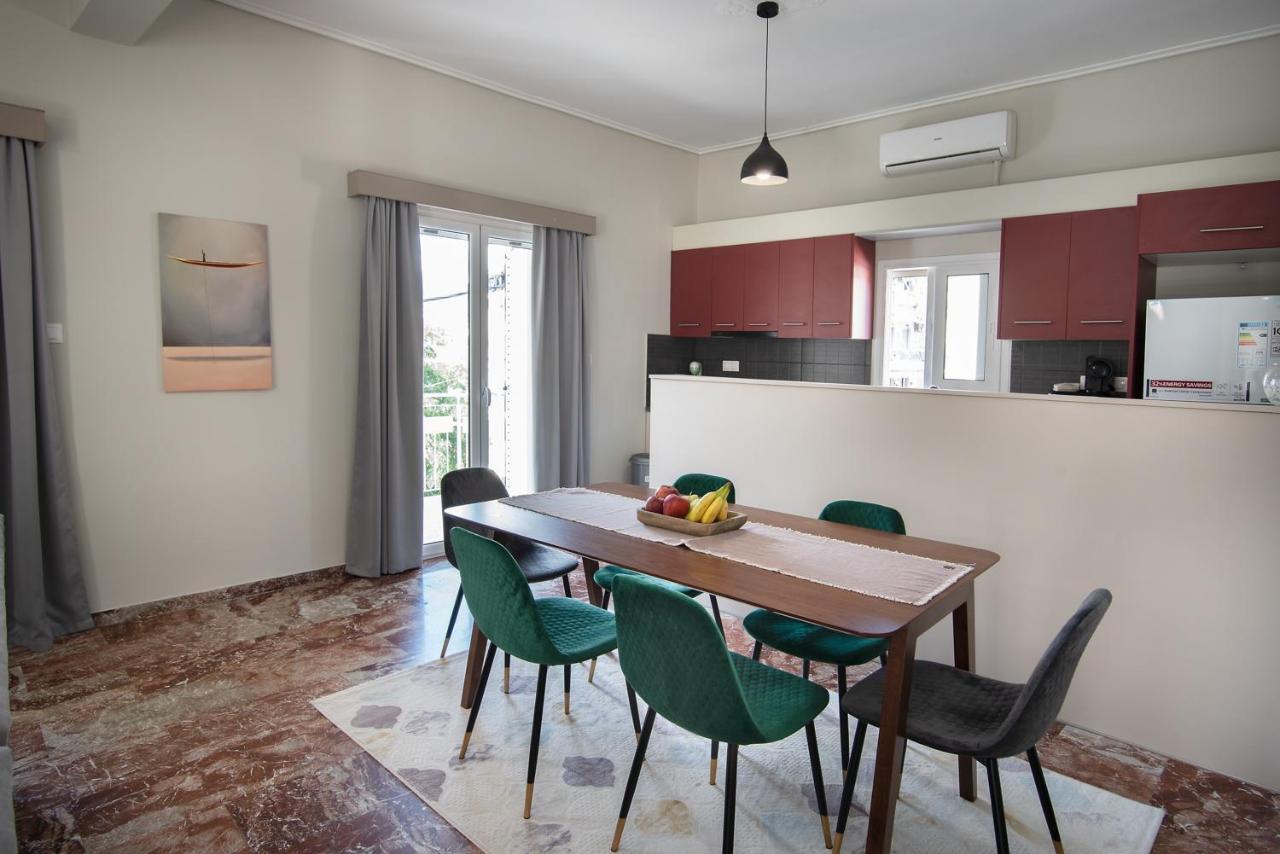 Emerald 110m2 Entire Floor Apt Steps To City's Heart Appartamento *