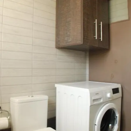 Ferienwohnung Emerald 110M2 Entire Floor Apt Steps To City'S Heart Kalamata Exterior foto