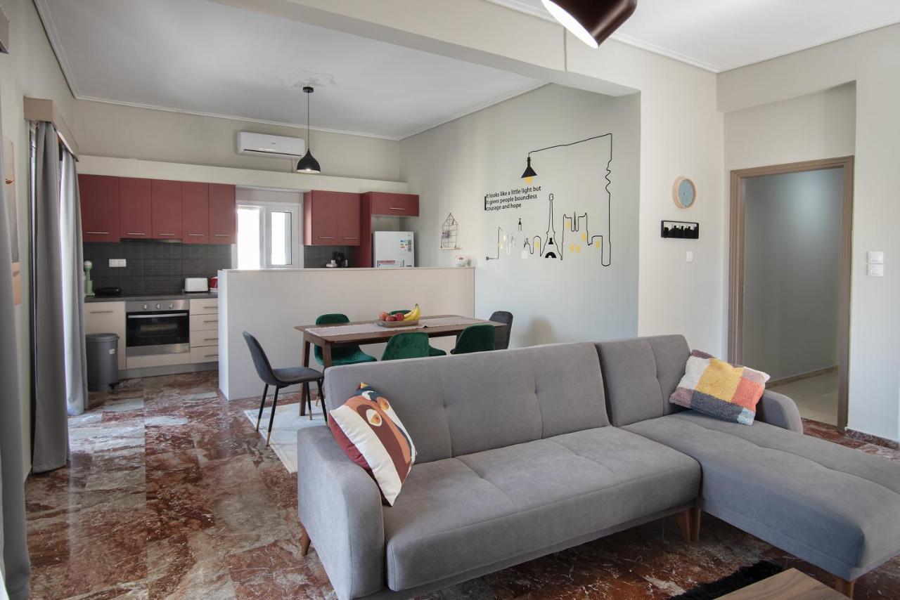 Emerald 110m2 Entire Floor Apt Steps To City's Heart *